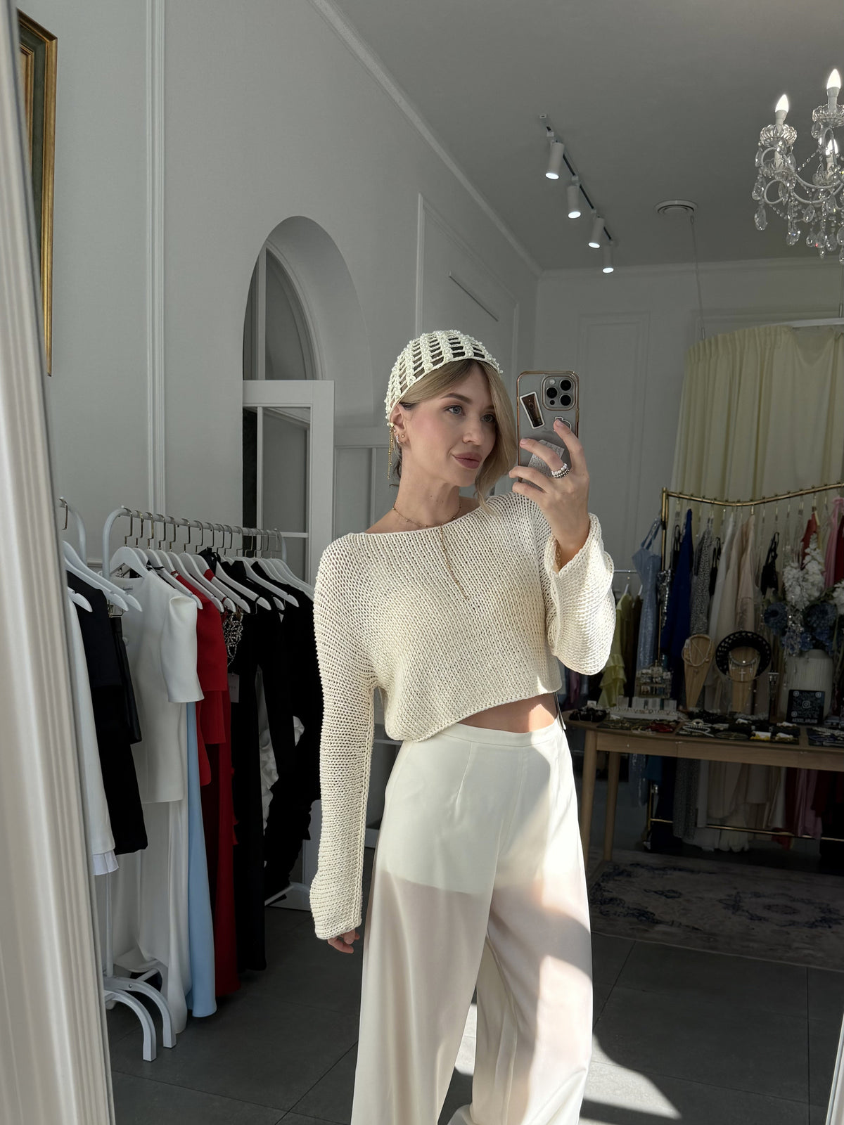 Укорочений светр зі стрічкової італійської бавовни, Молочний — Aura Atelier