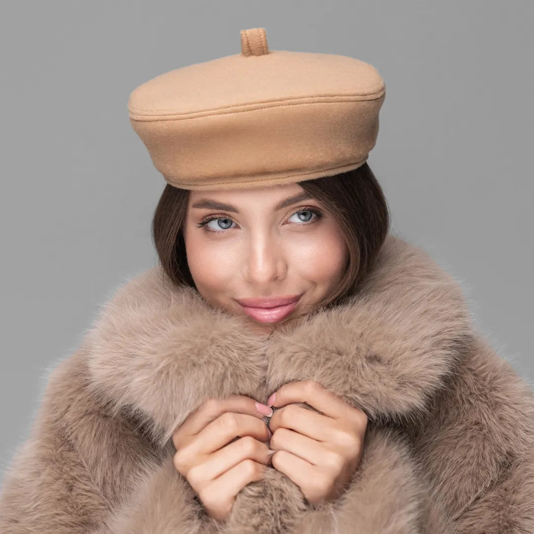 Classic beige cashmere beret