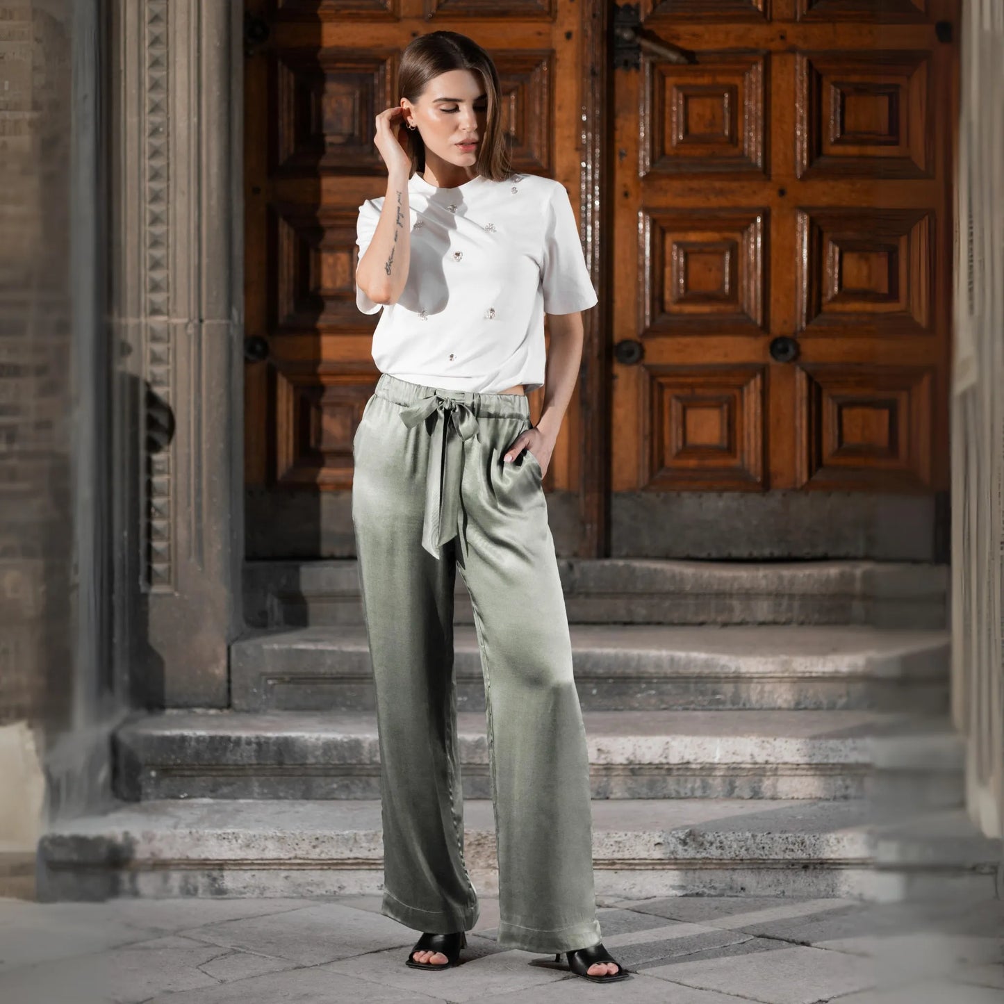 Satin pyjama-style trousers olive