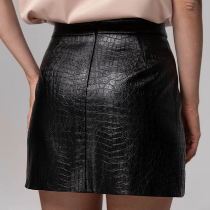 Reptile print faux leather mini skirt in black