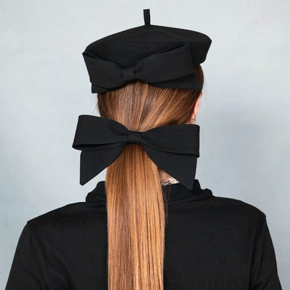 Suit fabric beret with a bow
