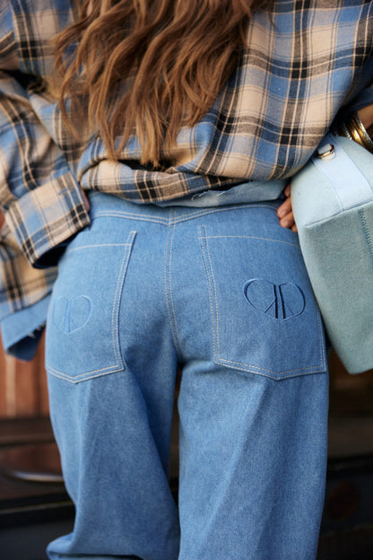 Follow your ART Jeans