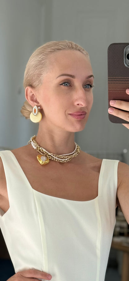 Accent acrylic earrings Circle (beige)