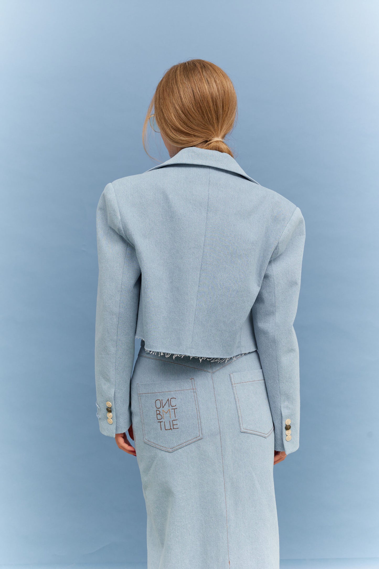 Cropped denim jacket