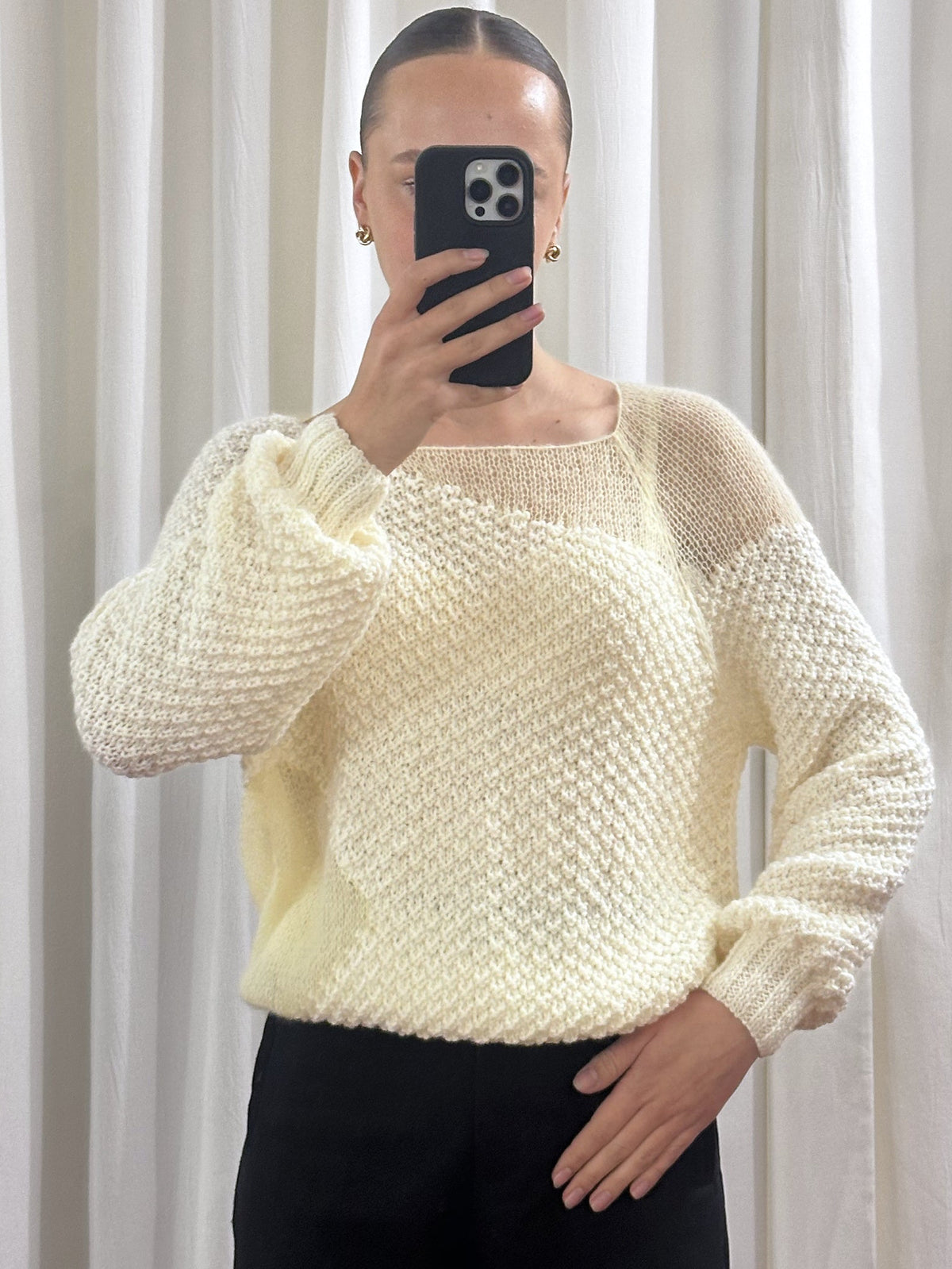 Комбінований светр із бейбі альпакою та шовком, Молочний — Aura Atelier